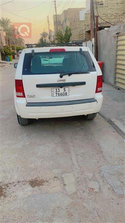 جیپ گراند شیرۆکی